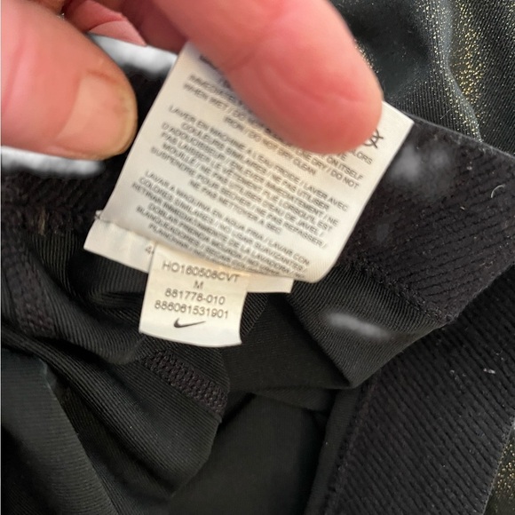 Nike Pro Black Gold Sparkle Leggings Size Medium - Picture 4 of 5